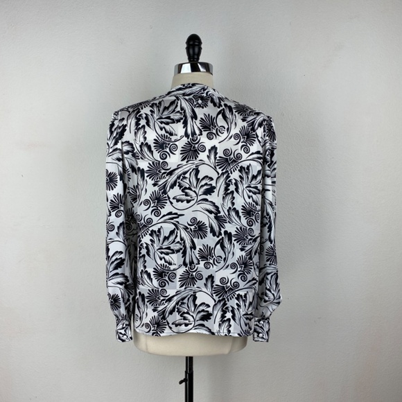 Vintage 90s Lloyd Williams Floral Blouse Size 6 Slinky Black White Long Sleeve - Picture 6 of 10